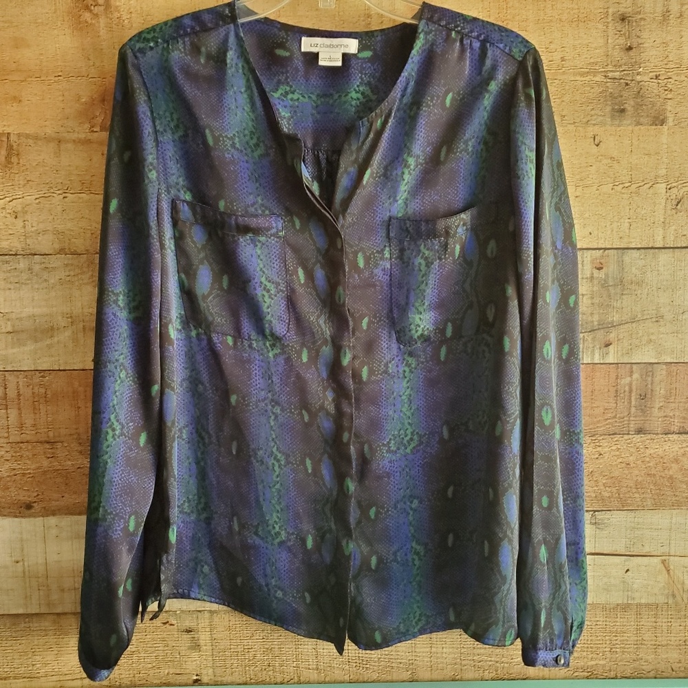 Liz Claiborne snakeskin print button up / down top